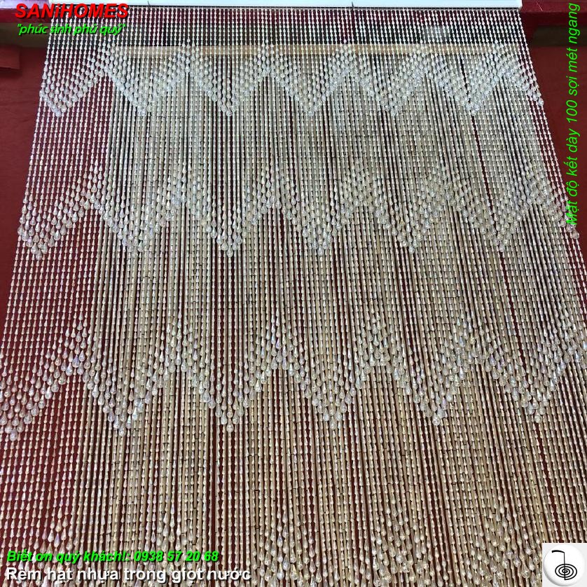 rem hat nhua trong hinh giot nuoc 9102024