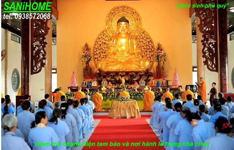 Không gian chánh điện nhà chùa